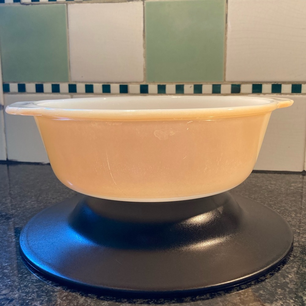 Anchor Hocking Fire King Peach Luster 1 1/2 qt
